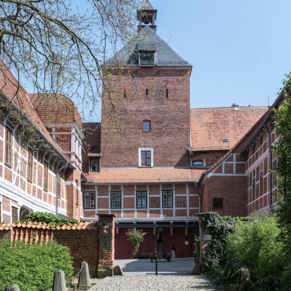 Explore the medieval architecture of this stunning brick castle in Winsen (Luhe), Germany.